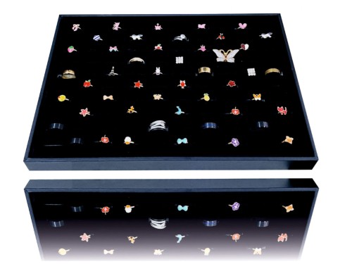 ekspozytor na pierścionki.jpg